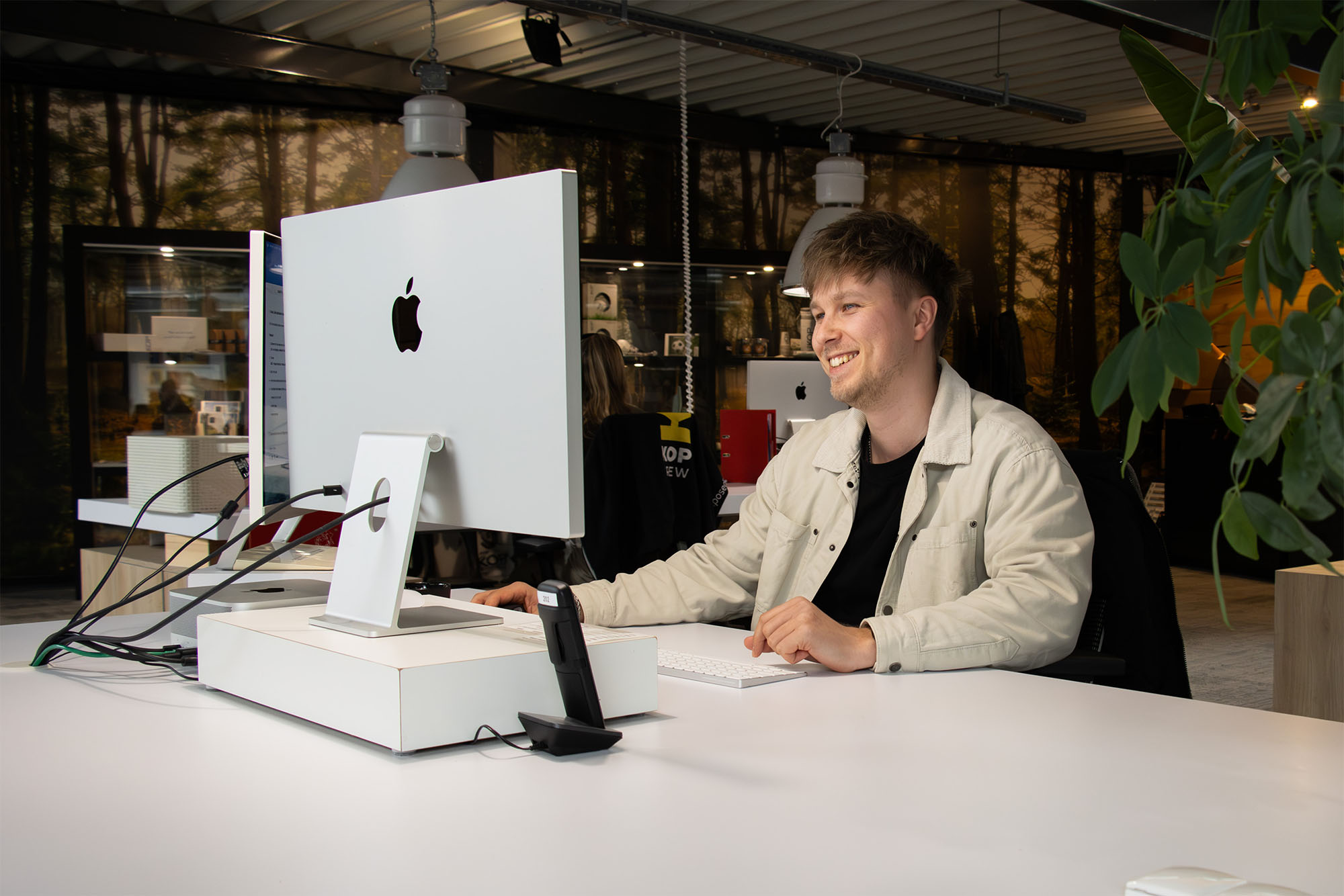 KOP - COLLEGA - THEO - KANTOOR-1-klein